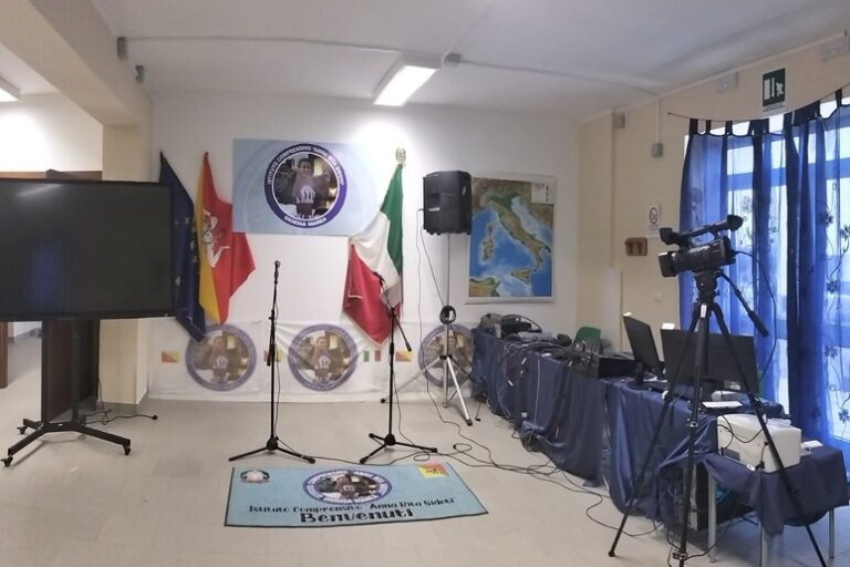 studenti parleranno con astronauti