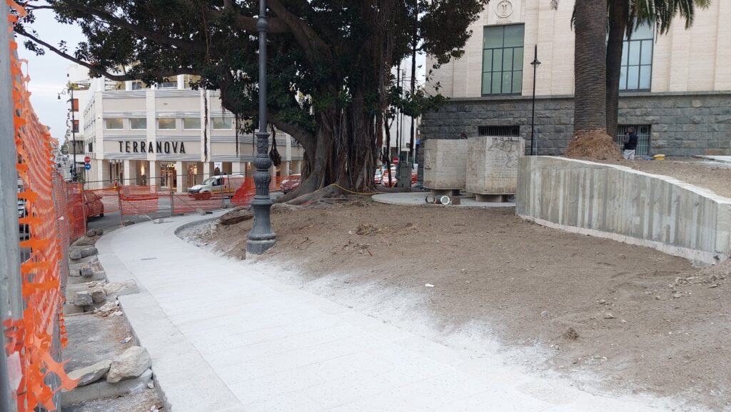 Area monumento Corrado Alvaro nei pressi di piazza indipendenza, lavori connessi a piazza de Nava