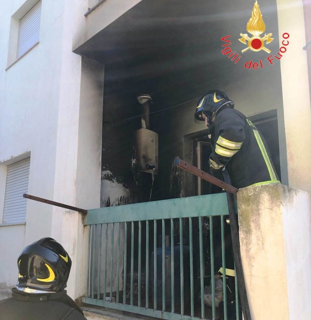 bombola gas vigili del fuoco