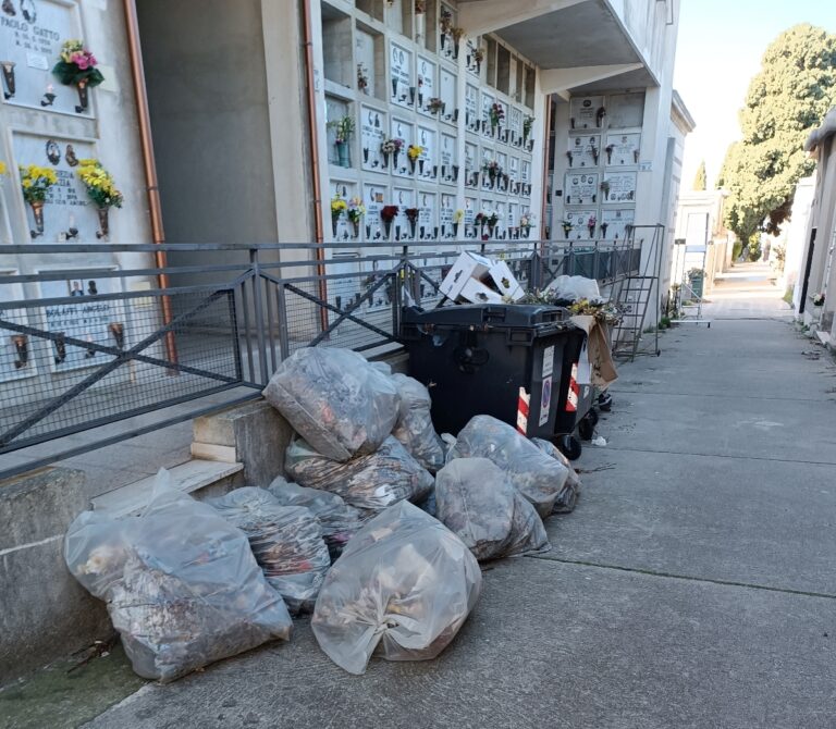 degrado cimitero