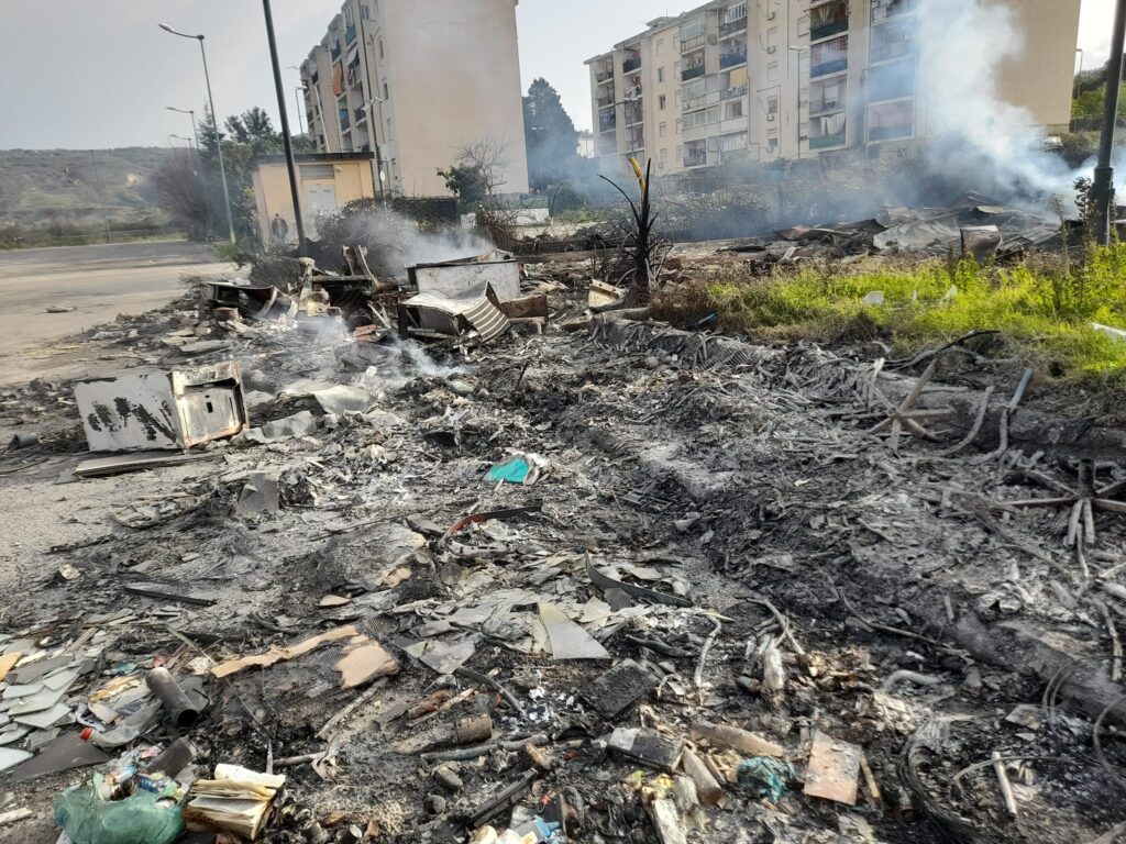 incendio rifiuti arghillà