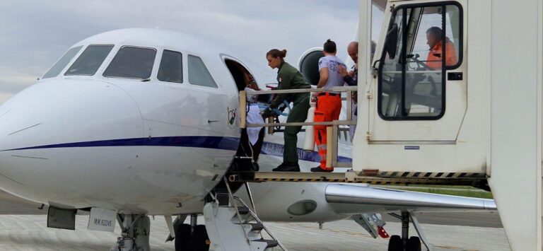 volo aeronautica militare da lamezia a roma