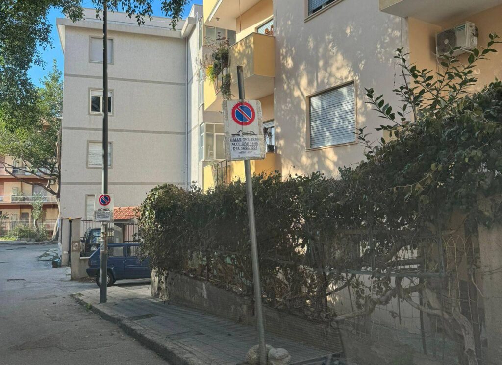 Degrado lavori via Villini Svizzeri Reggio Calabria