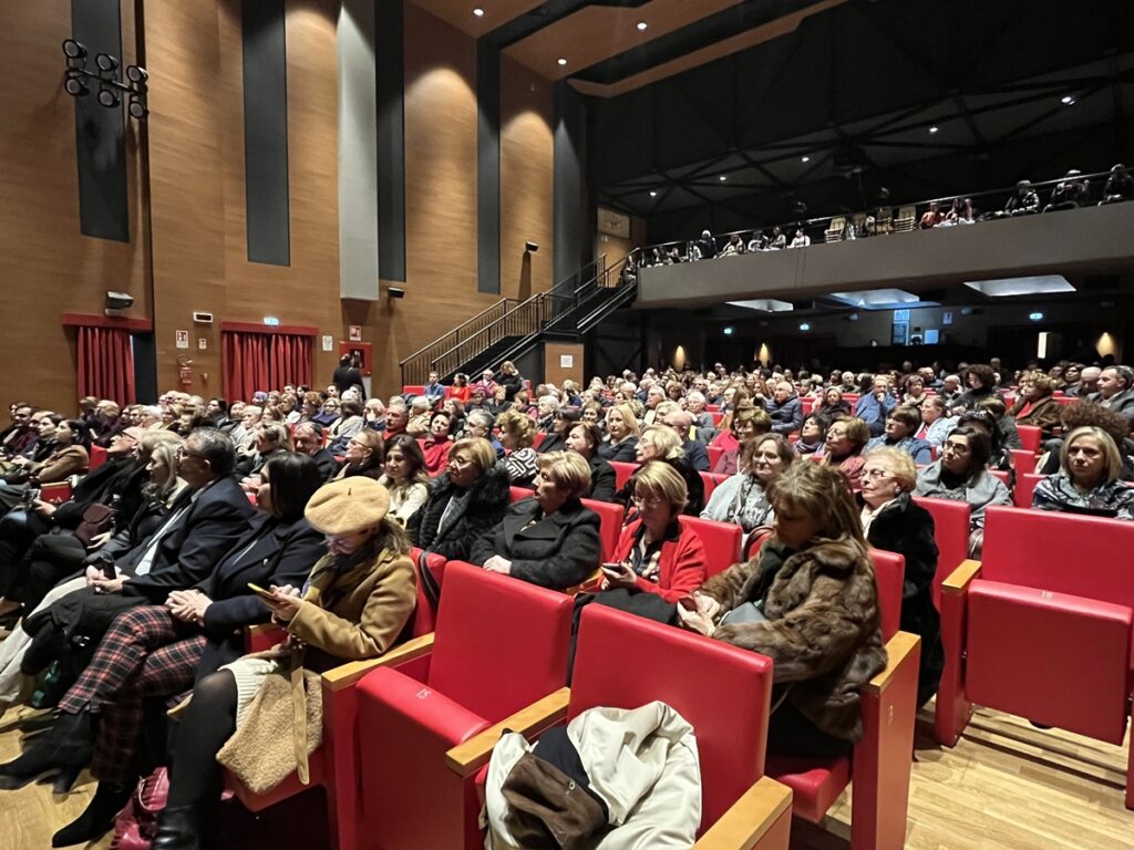 Enrico Lo Verso Uno Nessuno Centomila Teatro Manfroce Palmi 2024