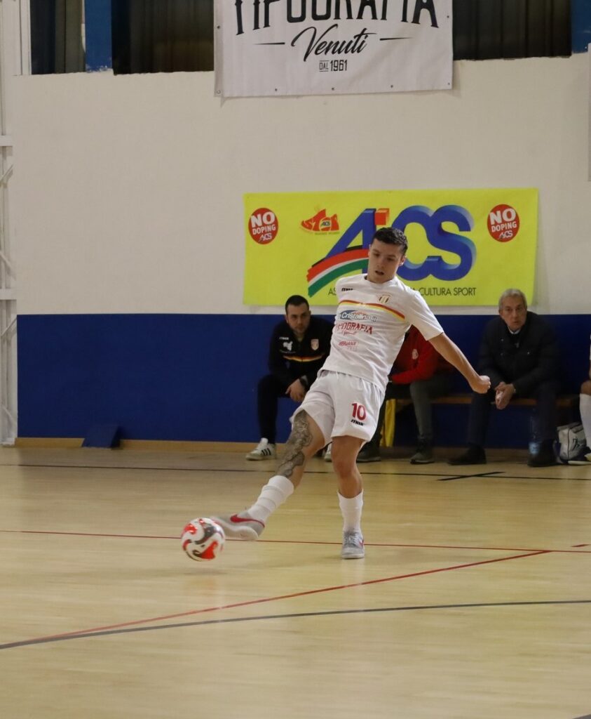 L'argentino Marcio Garcia (MESSIN FUTSAL)