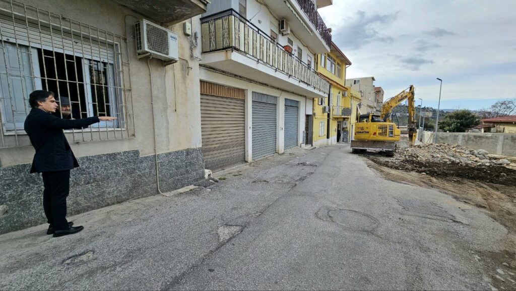 San Sperato demolizione vecchia cabina Enel