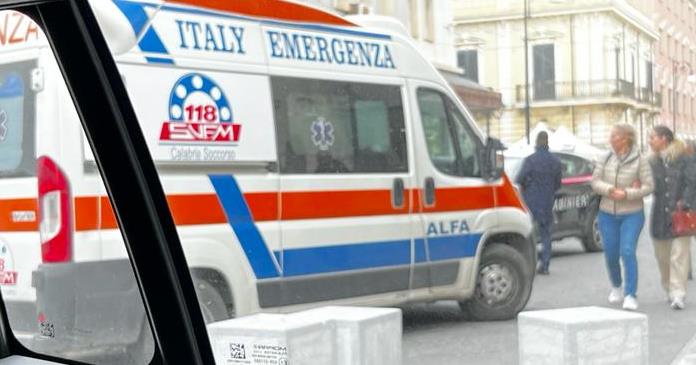 ambulanza carabinieri corso garibaldi