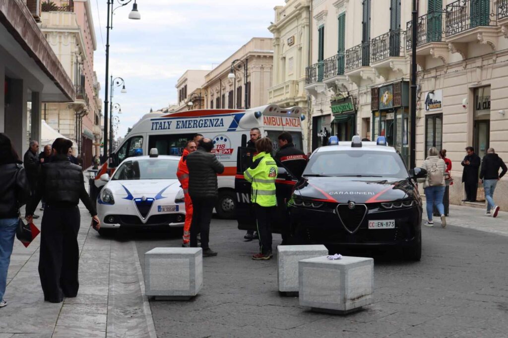 ambulanza carabinieri corso garibaldi