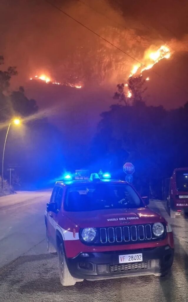 incendio castellammare del golfo