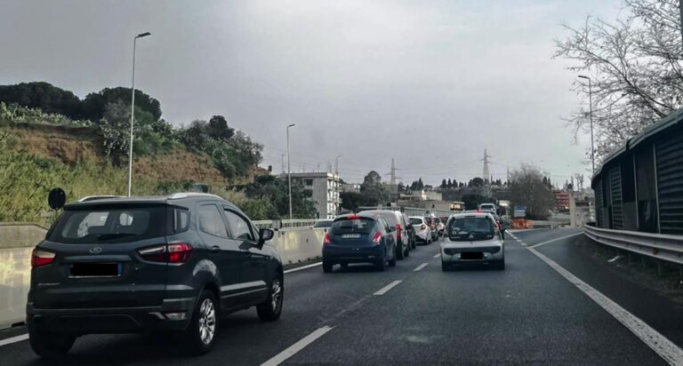 incidente raccordo autostradale