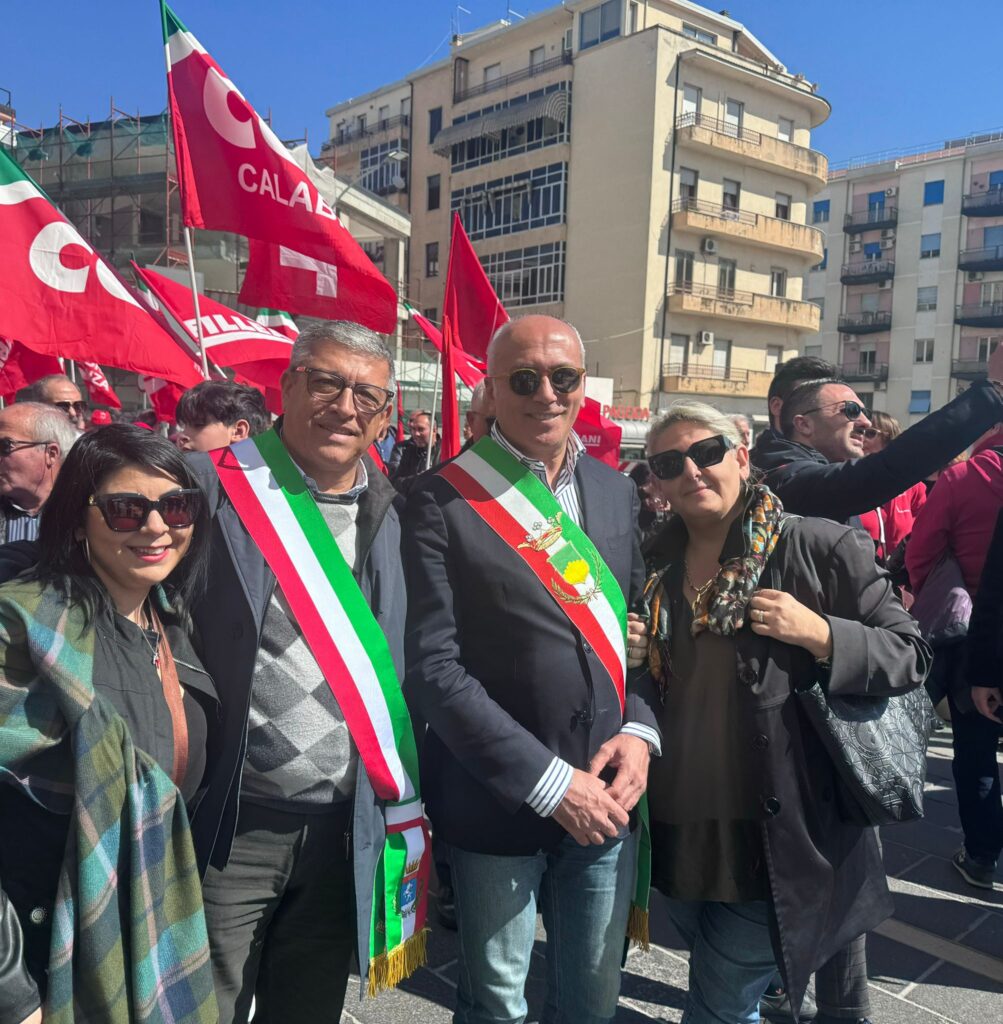 manifestazione autonomia cosenza