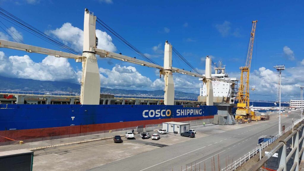 nave cinese tian en porto reggio calabria