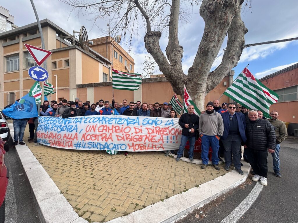 protesta lavoratori enel