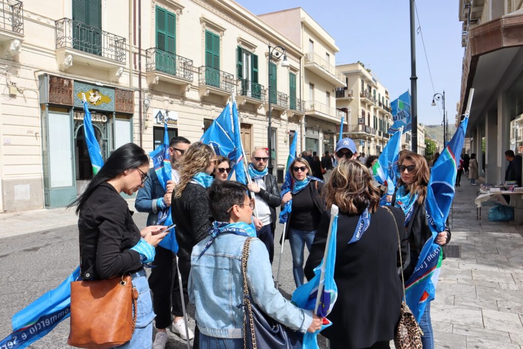 protesta negozianti