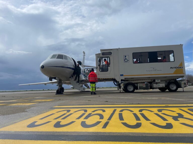 volo d'urgenza bambina reggio calabria