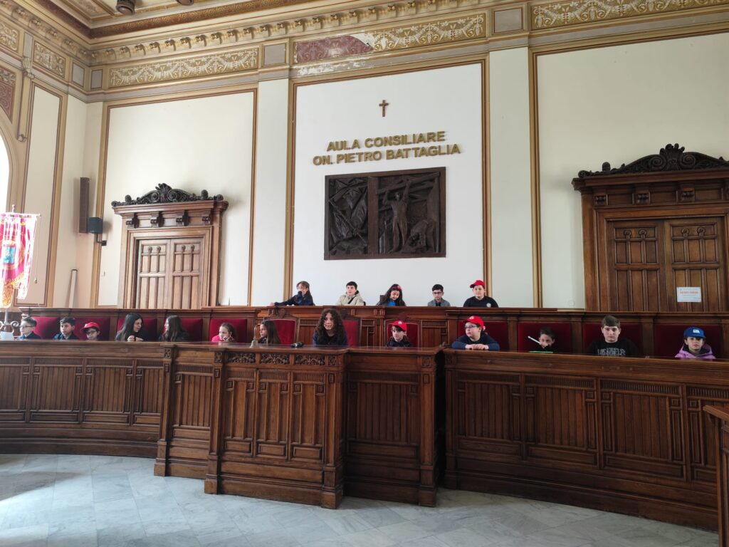 Fuori classe in movimento studenti reggini a Palazzo San Giorgio