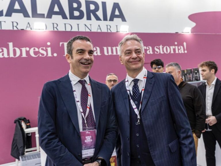 Occhiuto e Gallo al Vinitaly 2023