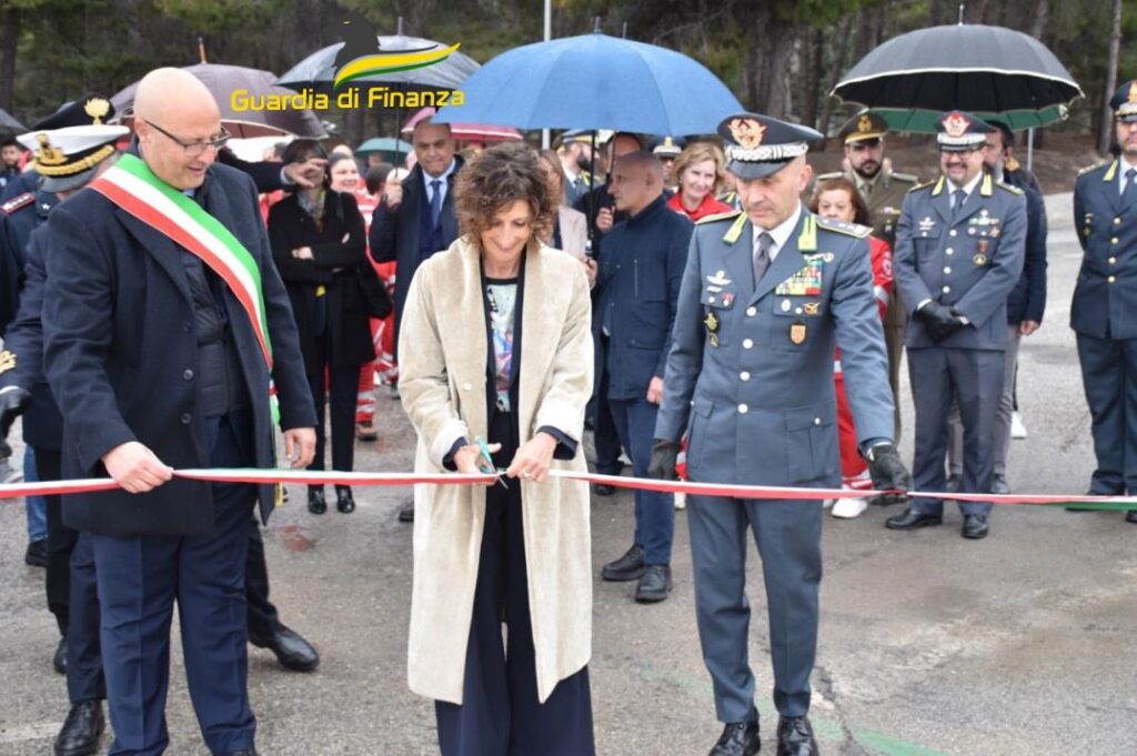 VISITA DEL COMANDANTE REGIONALE CALABRIA ALLA SEZIONE OPERATIVA NAVALE DI ROCCELLA JONICA