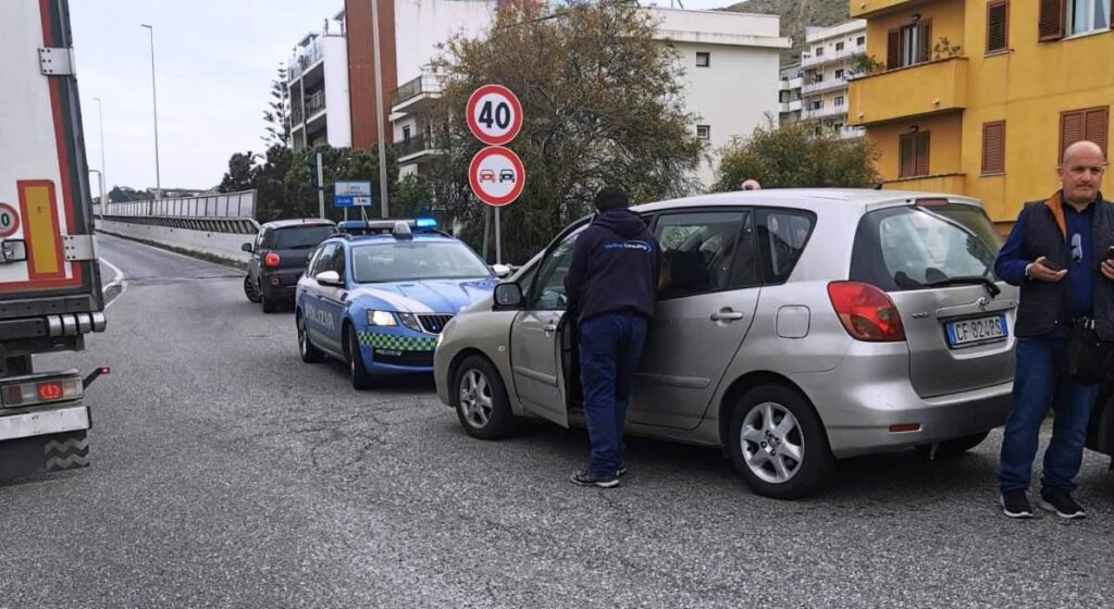 ambulanza polizia stradale