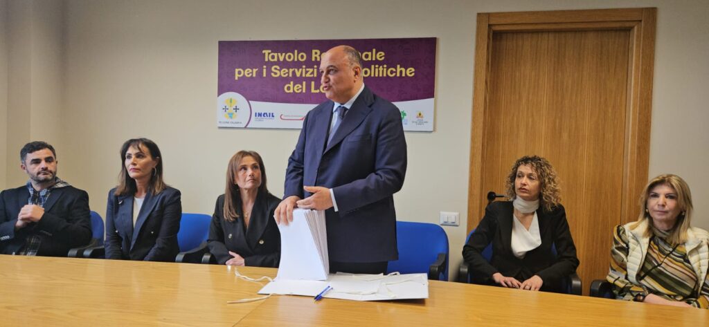 firma precari regione calabria