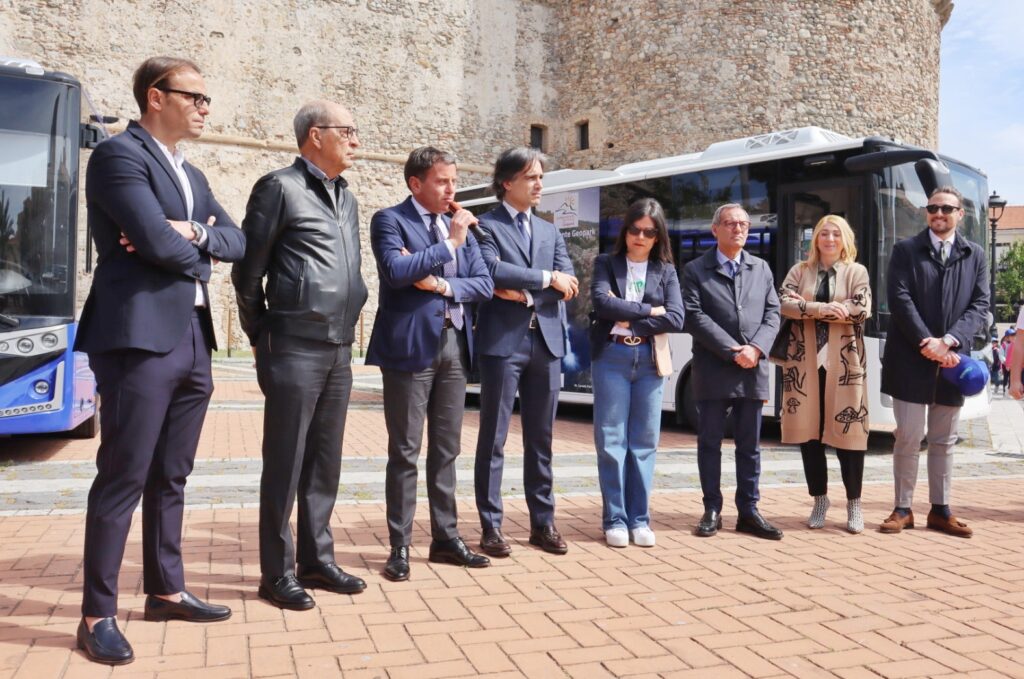 presentazione bus elettrici