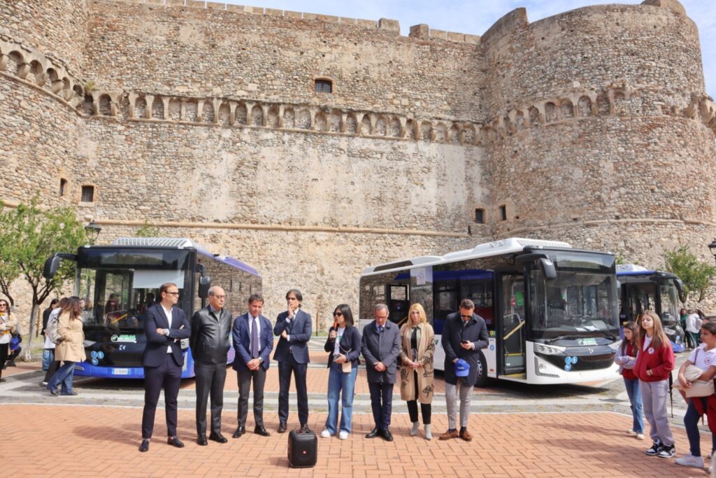 presentazione bus elettrici