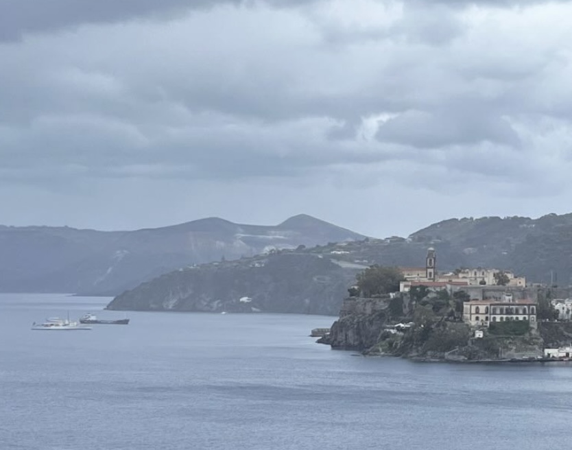 yacht marala a lipari