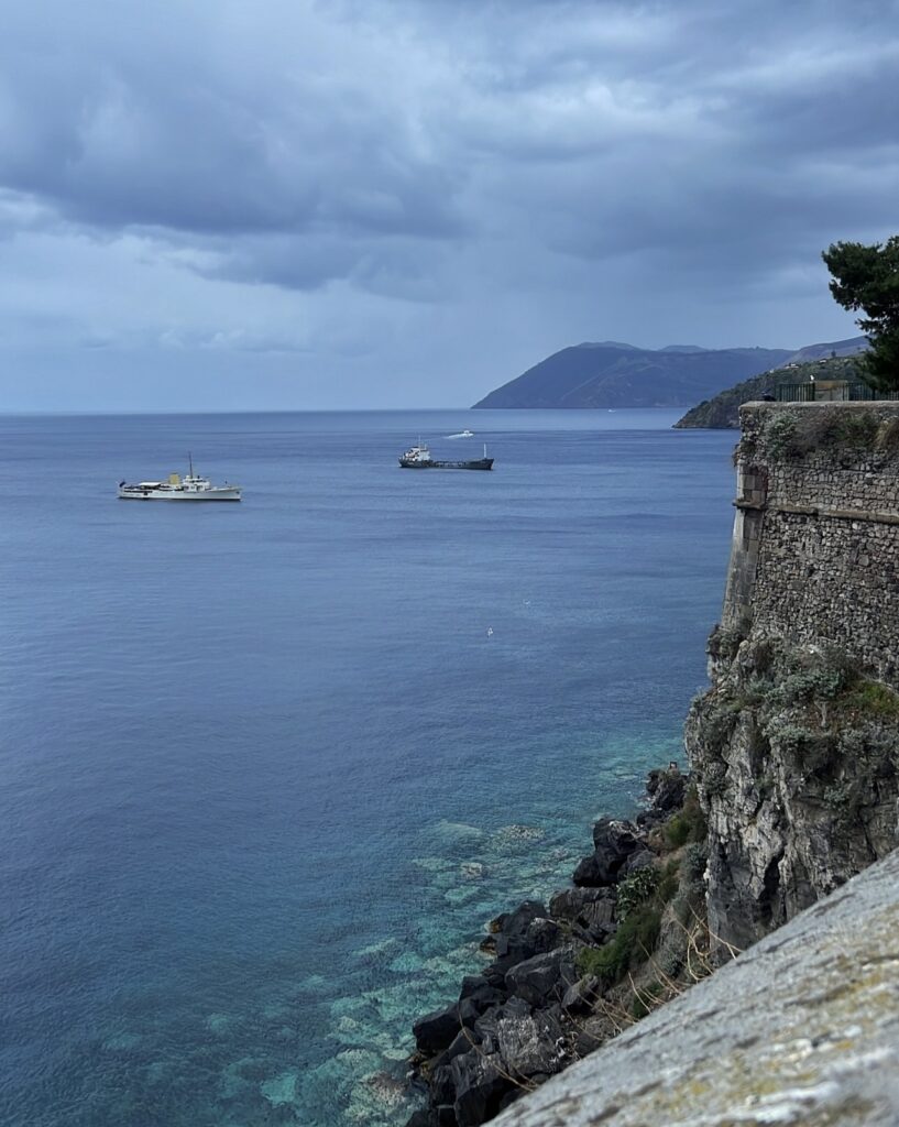 yacht marala a lipari