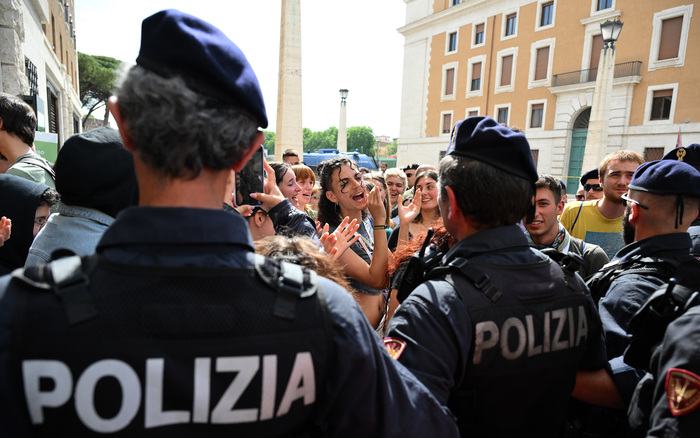 Contestata Roccella durante Stati Generali della Natalita'