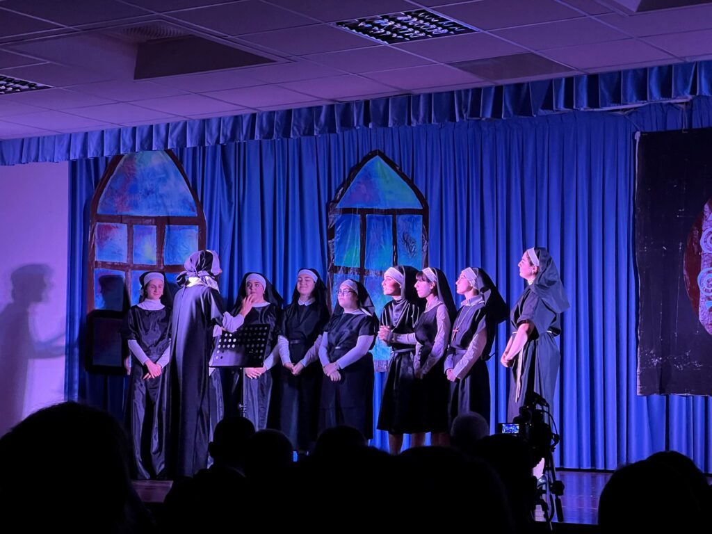 Grande successo a Palmi per il musical “Sister Act” messo in scena dagli studenti dell’Einaudi-Alvaro