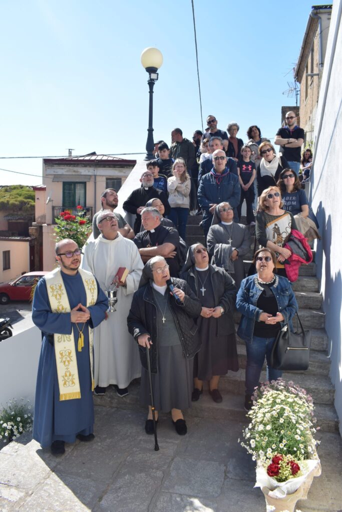 Inaugurato Murales Madonna Grazia Gallico Superiore