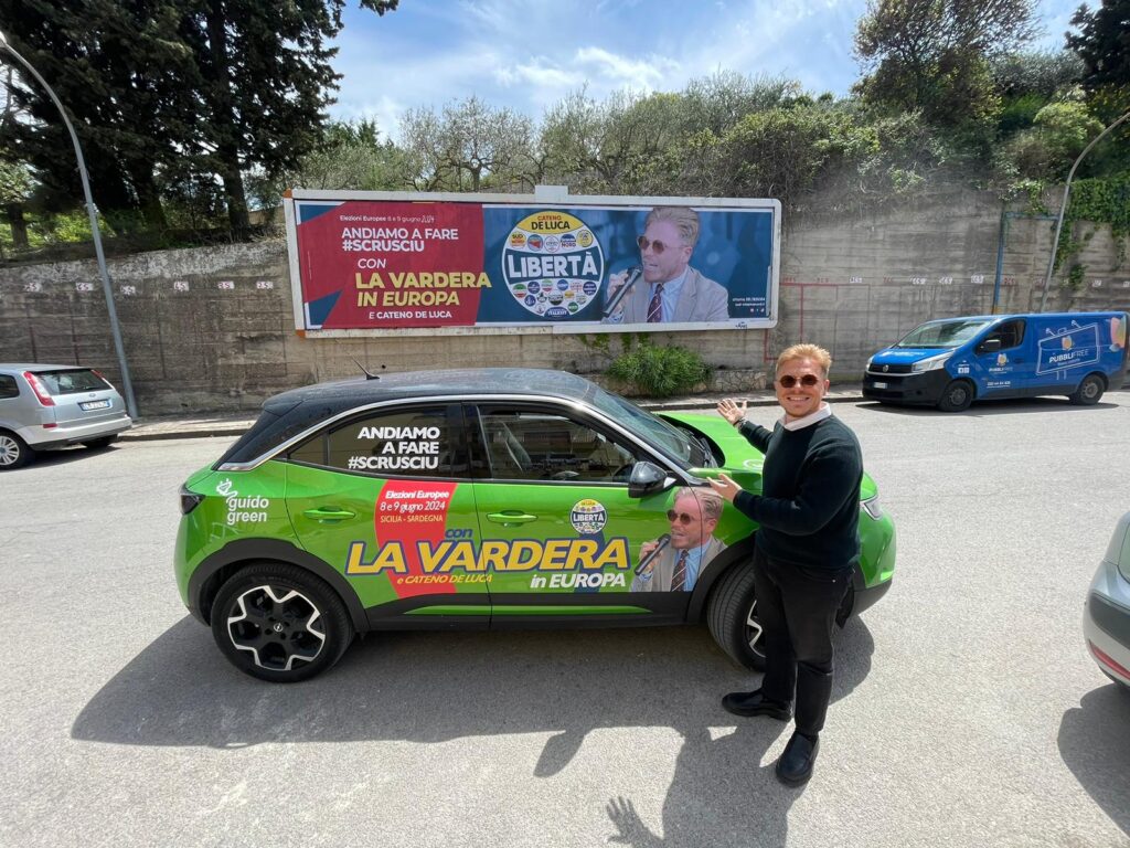 Ismaele La Vardera (green car)