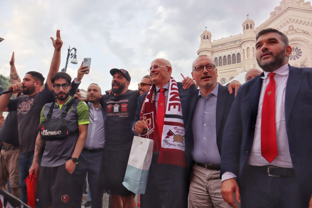 Manifestazione tifosi Reggina a Piazza Duomo