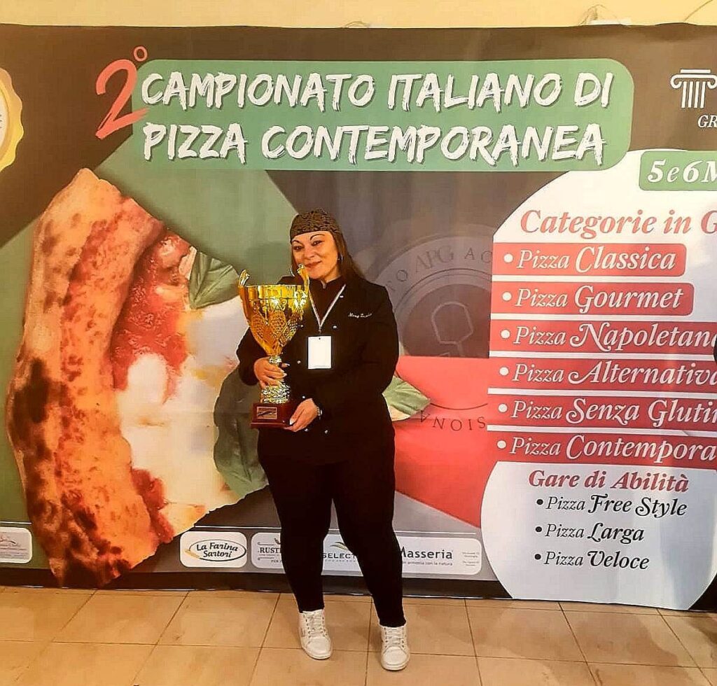 Pizzaiola reggina a Taranto Mary Zumbo vince Premio Arcimboldo 2024