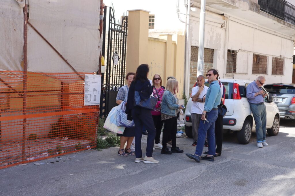 Sit-in anziani centro sociale Sbarre