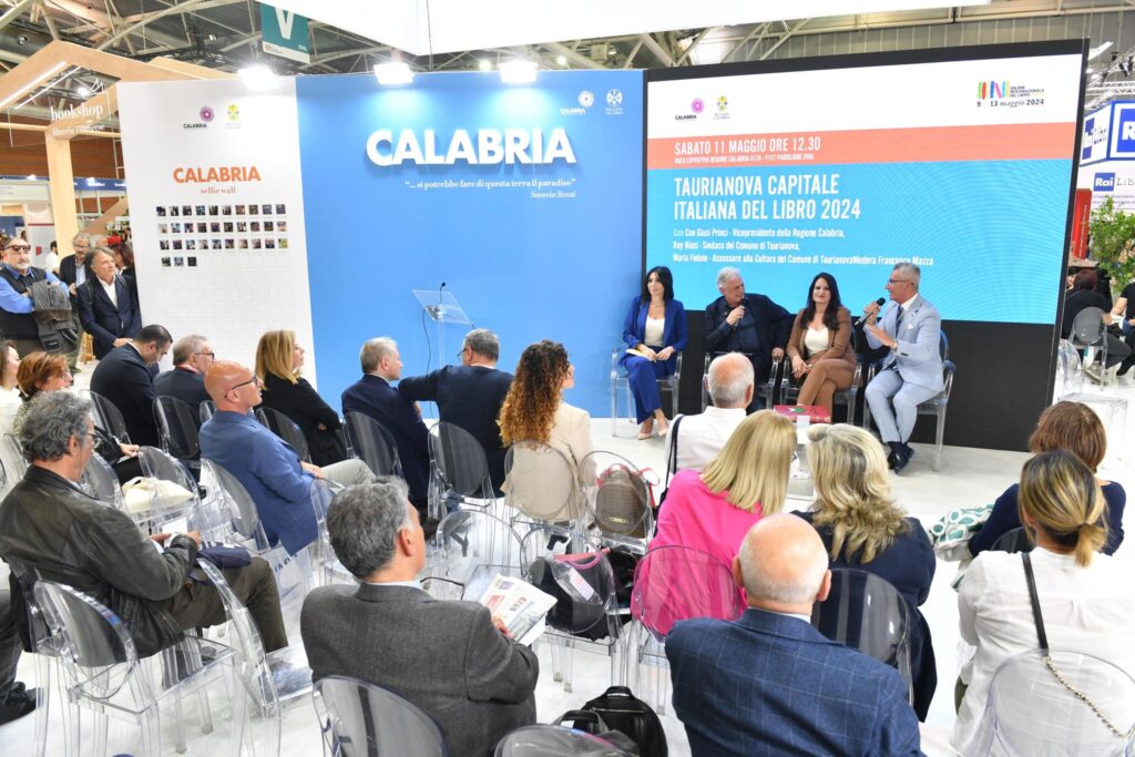 Stand Calabria al Salone del Libro