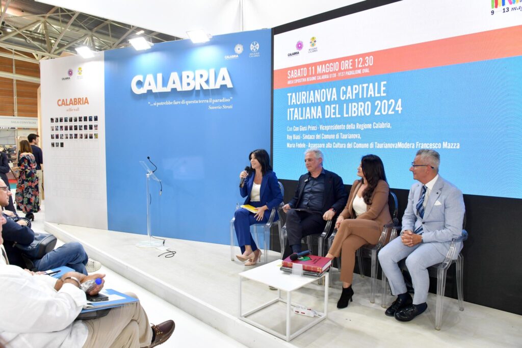 Stand Calabria al Salone del Libro