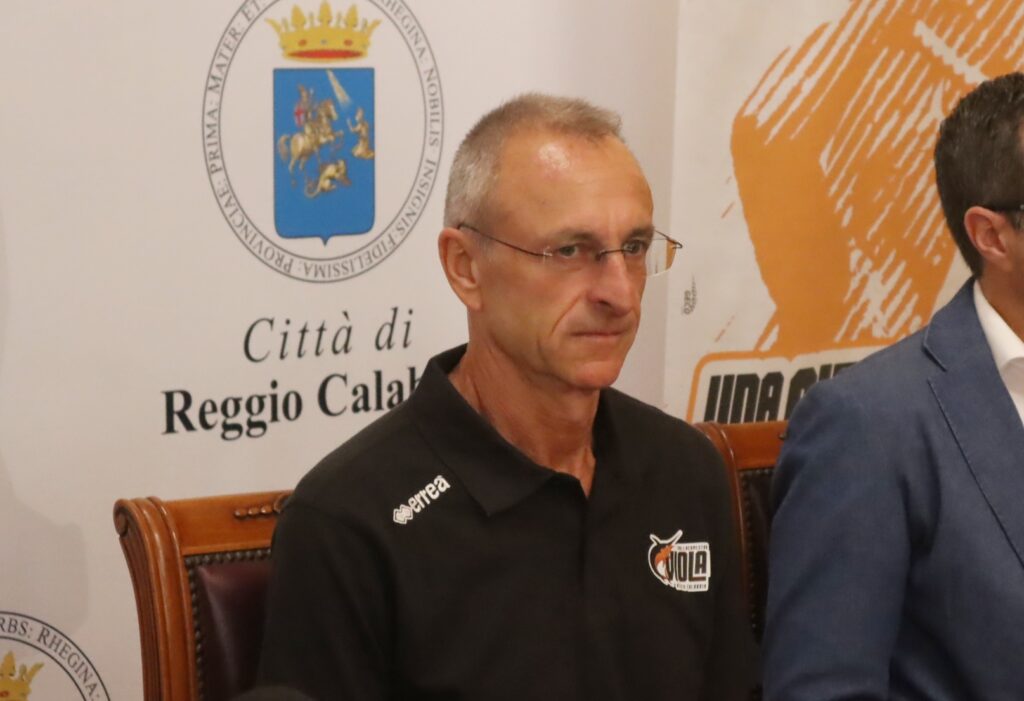 Presentazione coach Giulio Cade Myenergy Viola