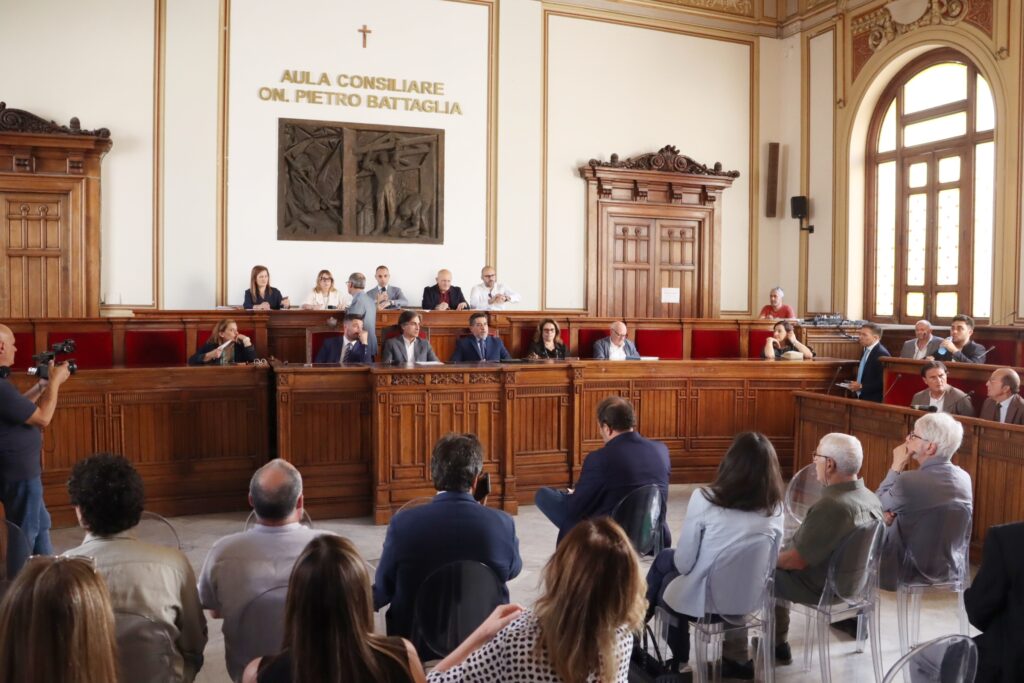 Consiglio Comunale aperto a Reggio Calabria sul Ponte sullo Stretto