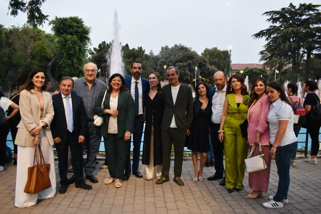 Inaugurazione fontana villa dante messina