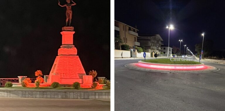 Monumenti illuminati di rosso a Locri per giornata donatore