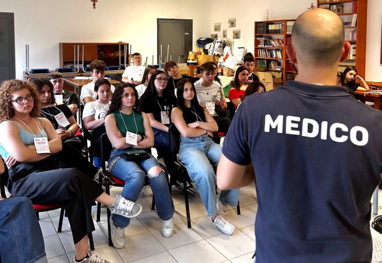 Sicilia, 100 Studenti impegnati nel Primo Soccorso l'iniziativa dell'Associazione giovanile KEFI