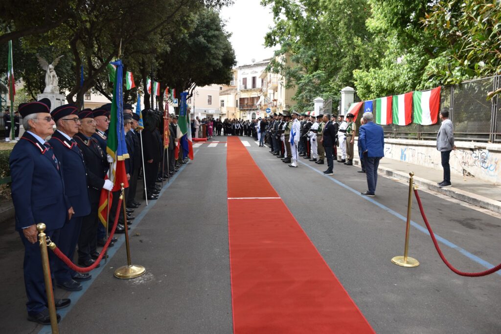 crotone festa repubblica