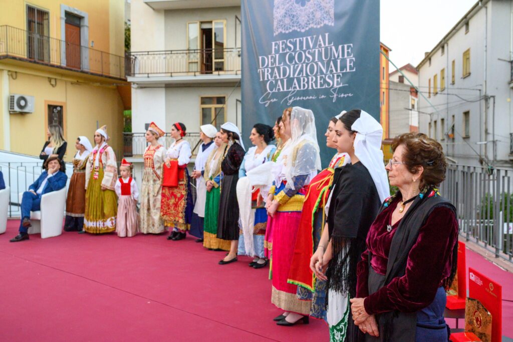 festival costume tradizionale calabrese