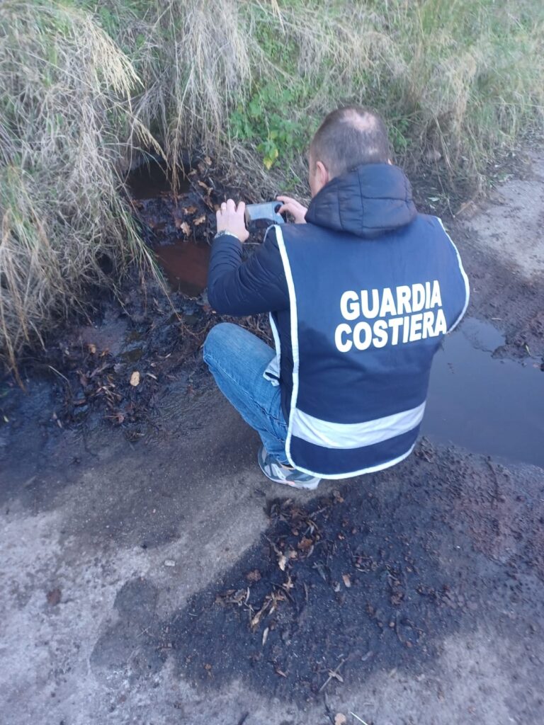 guardia costiera sequestro scarichi idrici irregolari