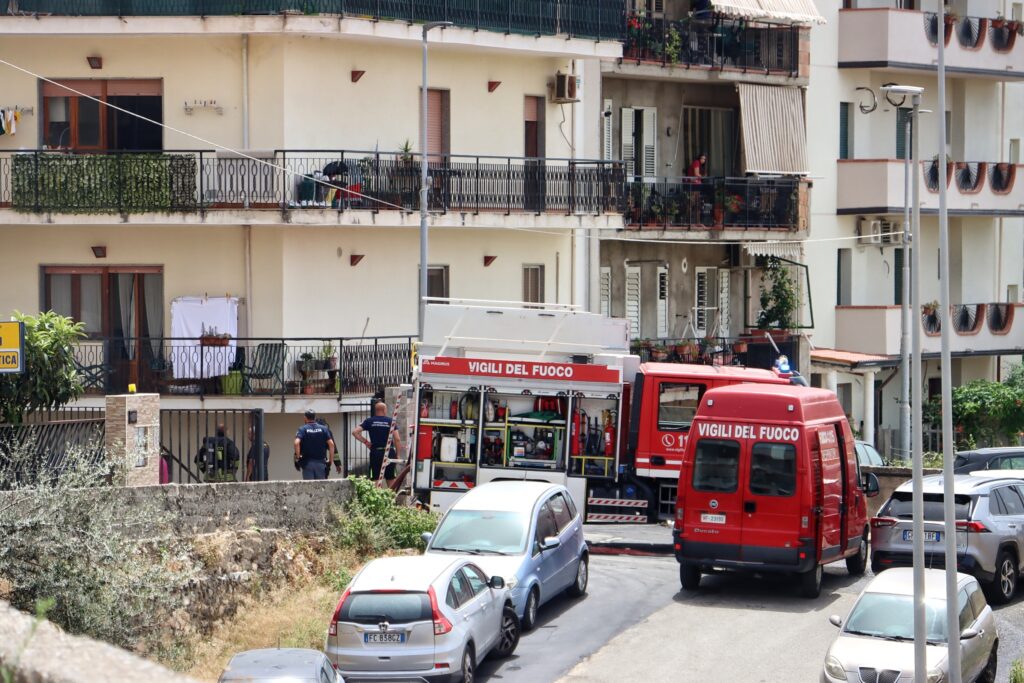 incendio spirito santo reggio