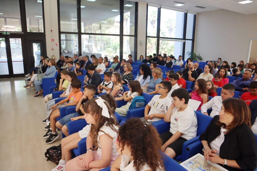 ragazzi in aula