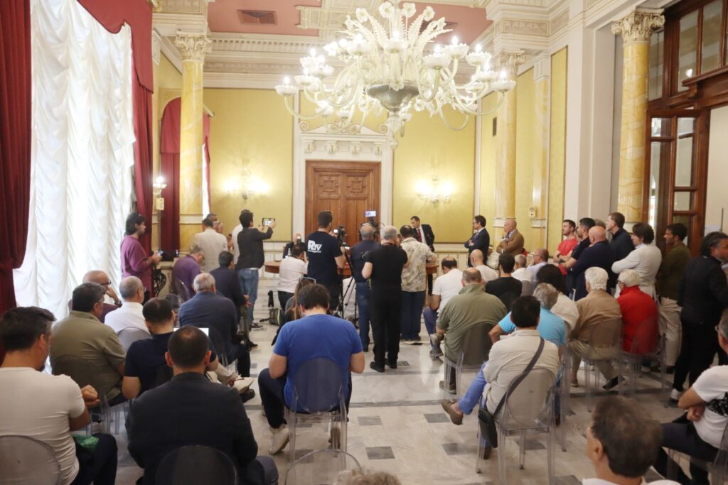 Conferenza stampa Reggina Sala dei Lampadari Palazzo San Giorgio