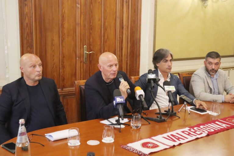 Conferenza stampa Reggina con Pergolizzi, Ballarino, Falcomatà e Minniti