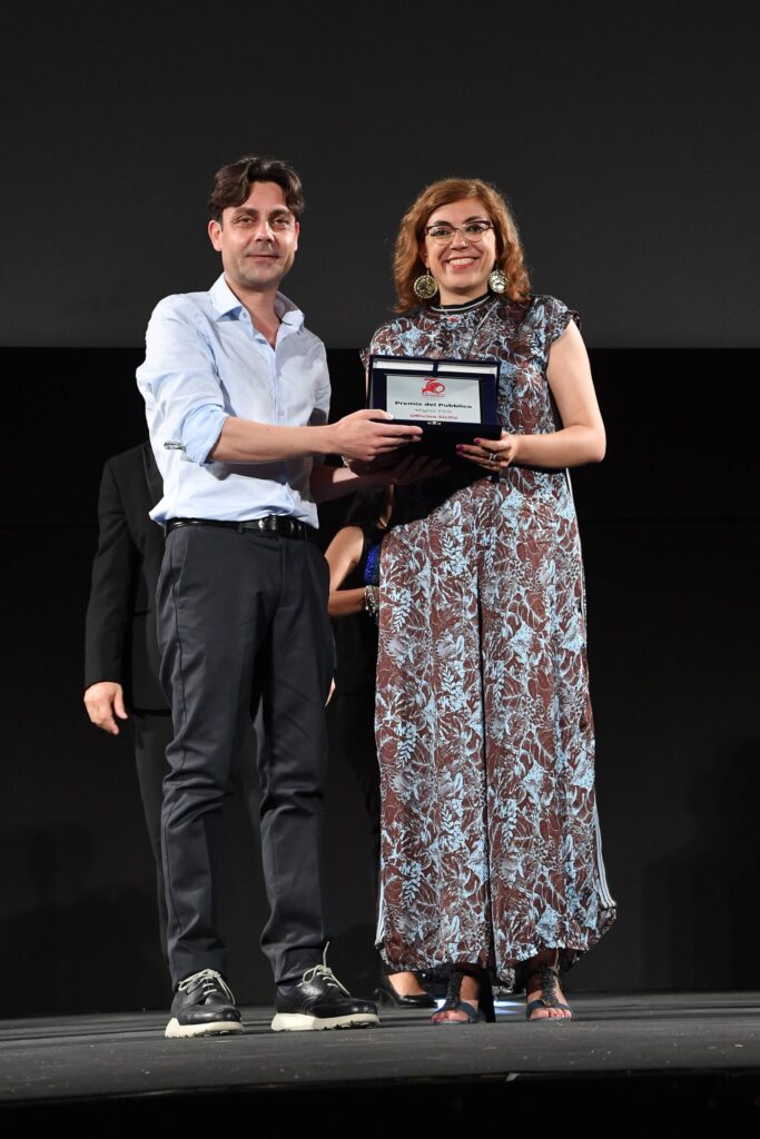 Daniele Greco e Giulia Iannello con il premio